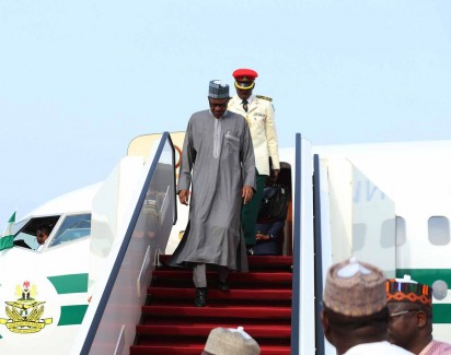 PRESIDENT BUHARI ARRIVED FROM QATAR 0A e1456771821632